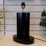 lampfot svart redigerad